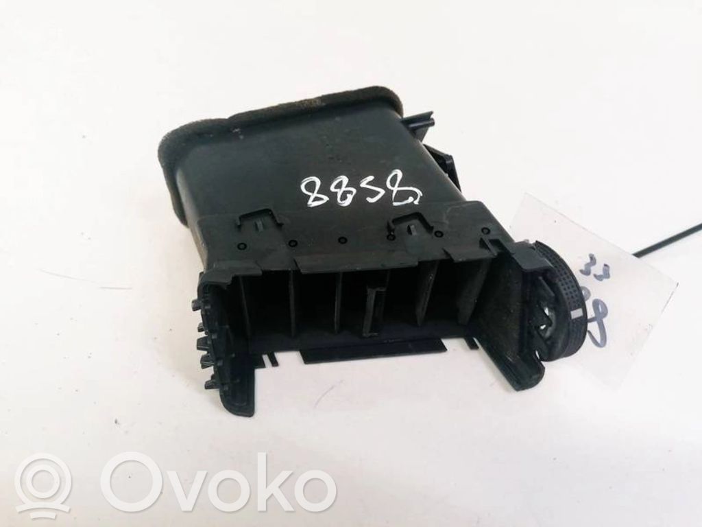 Toyota Corolla Verso AR10 Griglia di ventilazione centrale cruscotto 