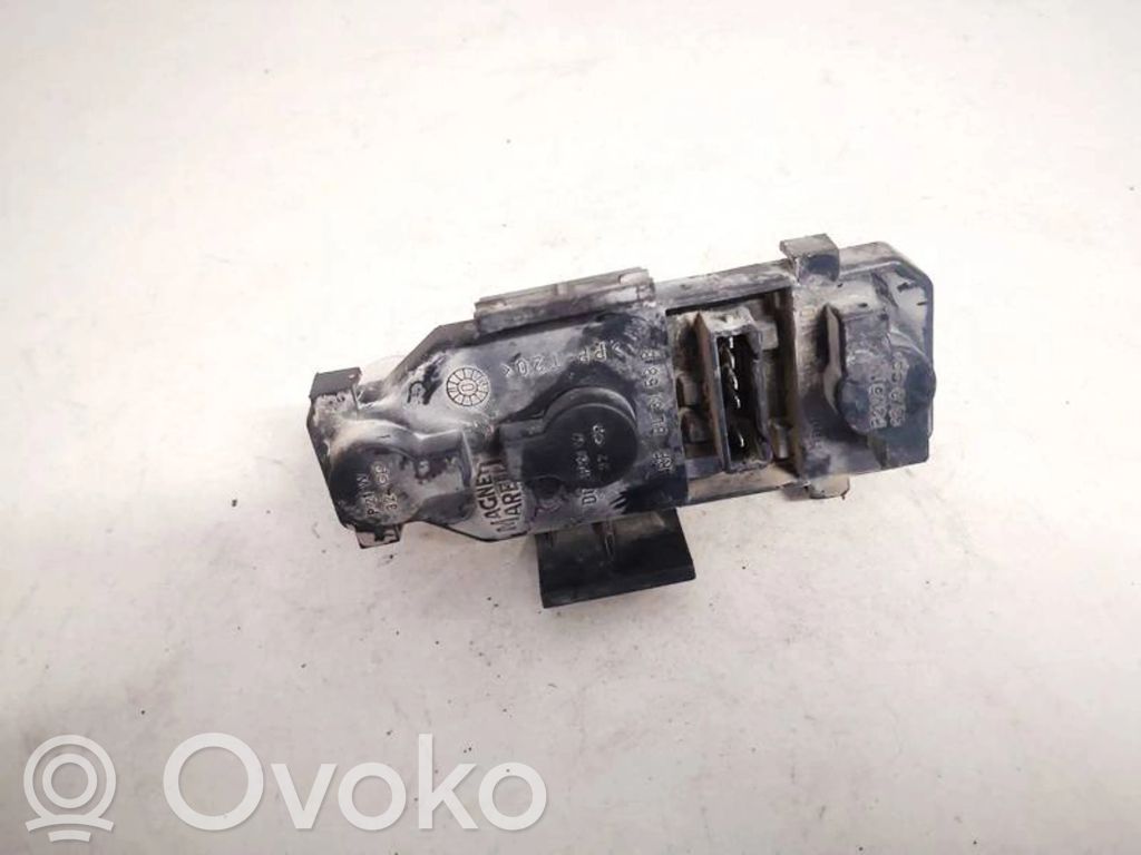 Audi A6 S6 C5 4B Tail light bulb cover holder 