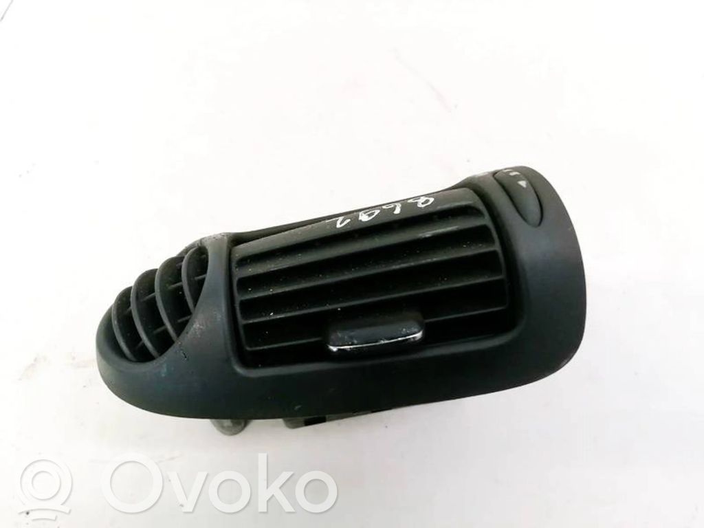 Mercedes-Benz C W203 Grilă ventilație centrală 