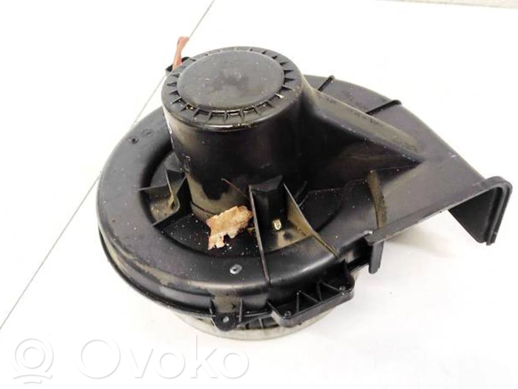 Volkswagen Polo IV 9N3 Wentylator nawiewu / Dmuchawa 