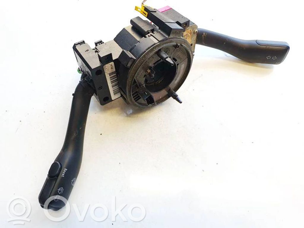 Volkswagen Golf IV Leva/interruttore dell’indicatore di direzione e tergicristallo