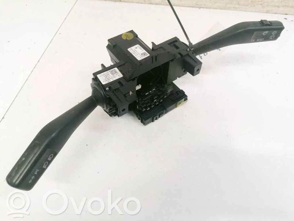 Volkswagen PASSAT B6 Leva/interruttore dell’indicatore di direzione e tergicristallo