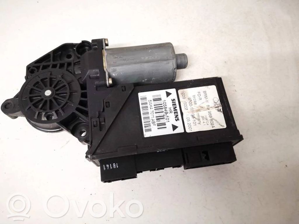 Audi A4 S4 B6 8E 8H Motorino alzacristalli della portiera posteriore