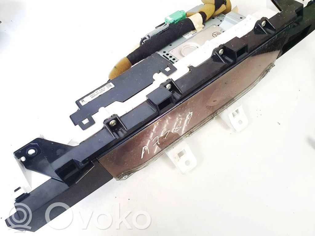Mazda CX-7 Speedometer (instrument cluster) 