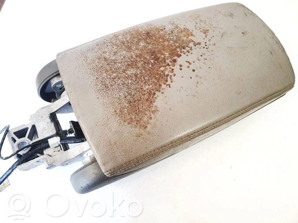 Audi A6 S6 C6 4F Reposabrazos 