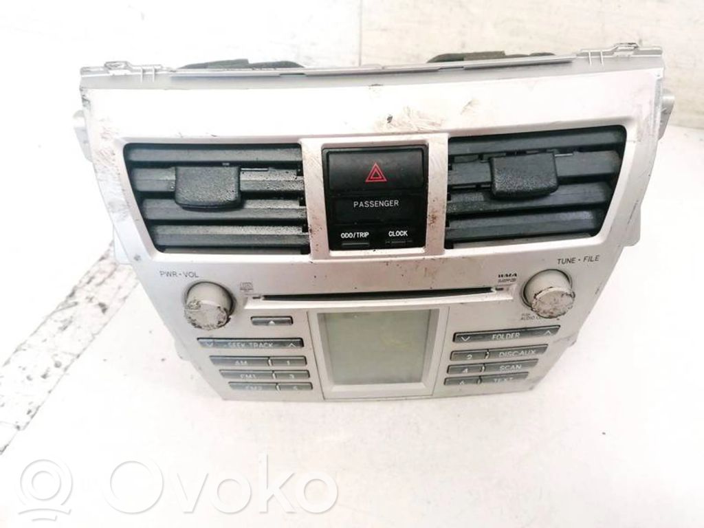 Toyota Yaris Unità principale autoradio/CD/DVD/GPS 