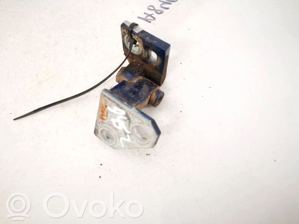 Volkswagen Golf VI Zawias dolny drzwi tylnych 