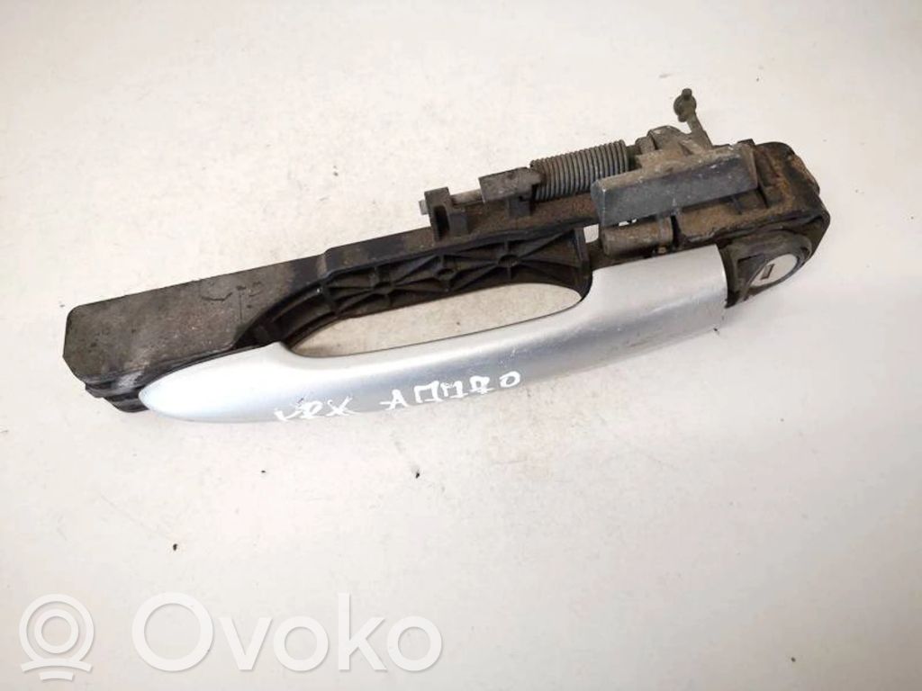 Nissan Primera Klamka zewnętrzna drzwi