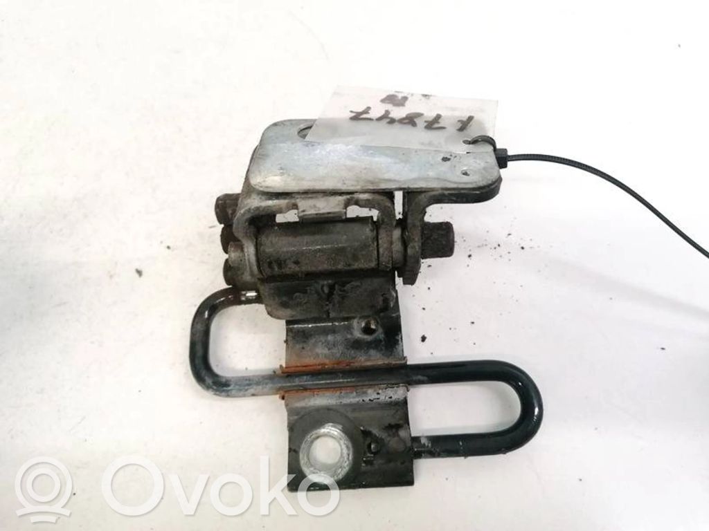 Audi A6 S6 C6 4F Takaoven alasarana 