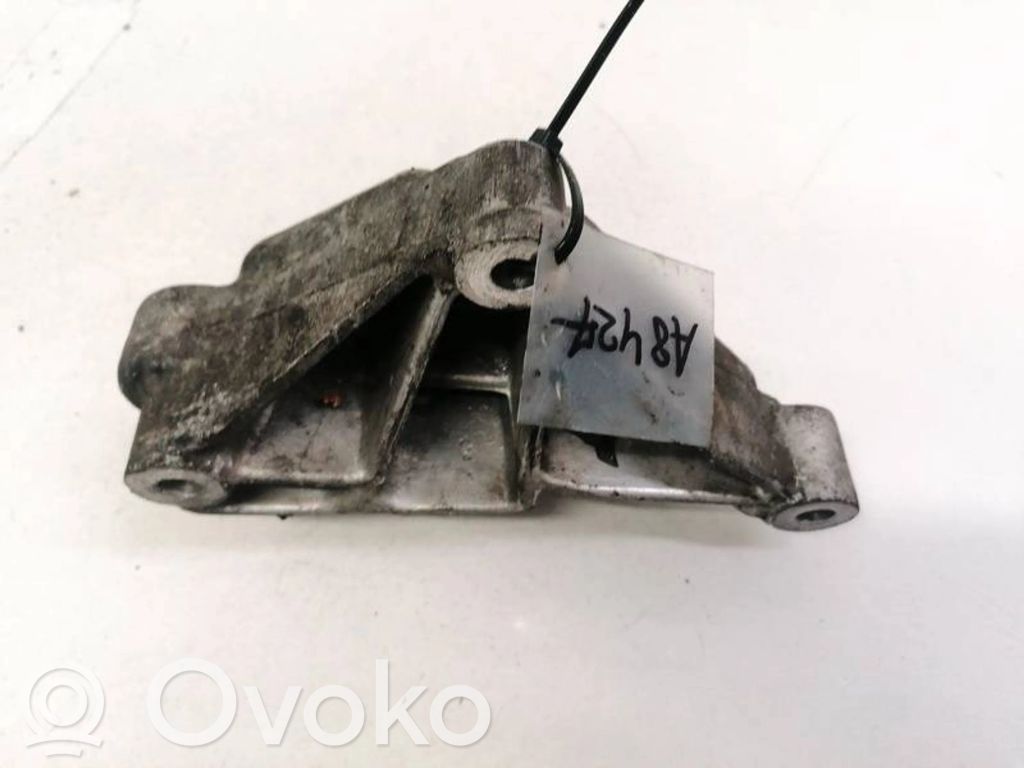 Engine mounting bracket   30611139,AK72,30611139,AK72