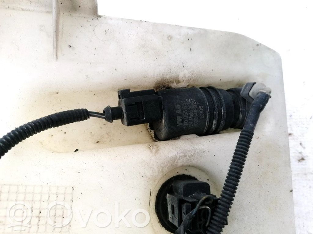 Volkswagen Jetta V Pompa lavavetri parabrezza/vetro frontale