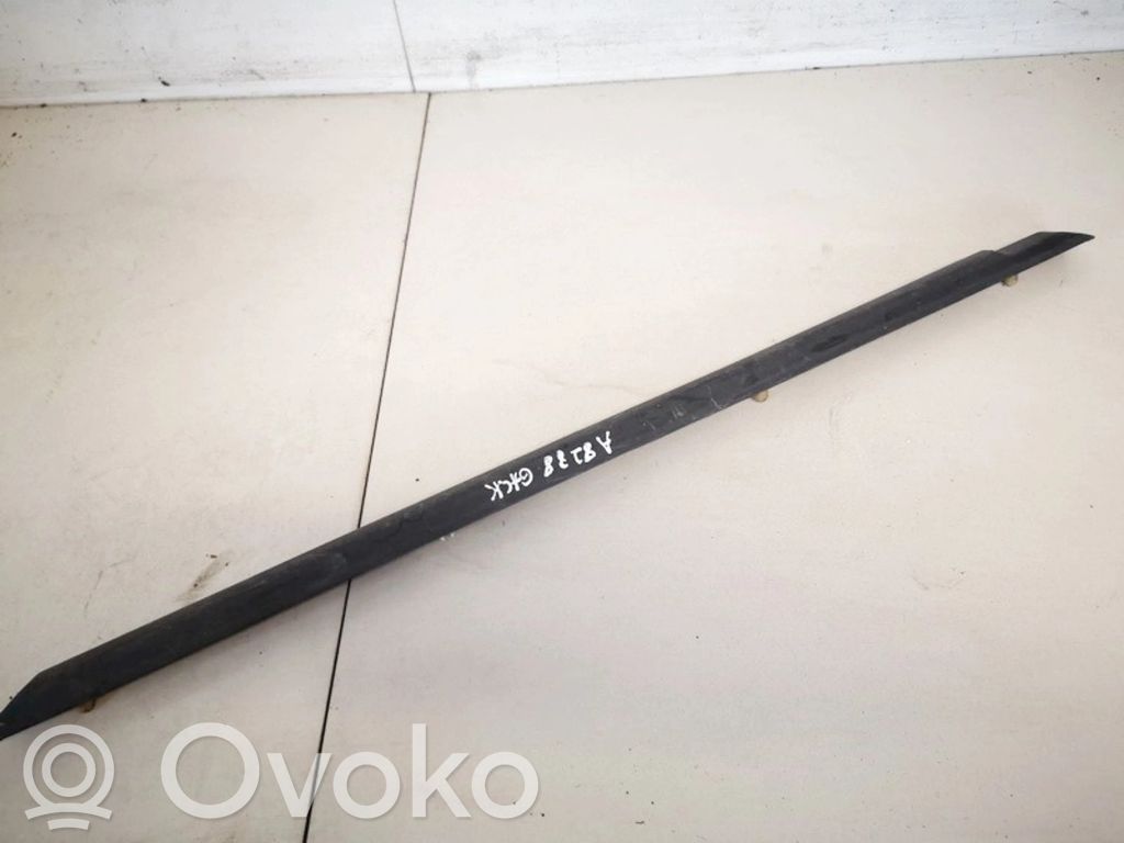 BMW 3 E36 Verkleidung Türfenster Türscheibe hinten