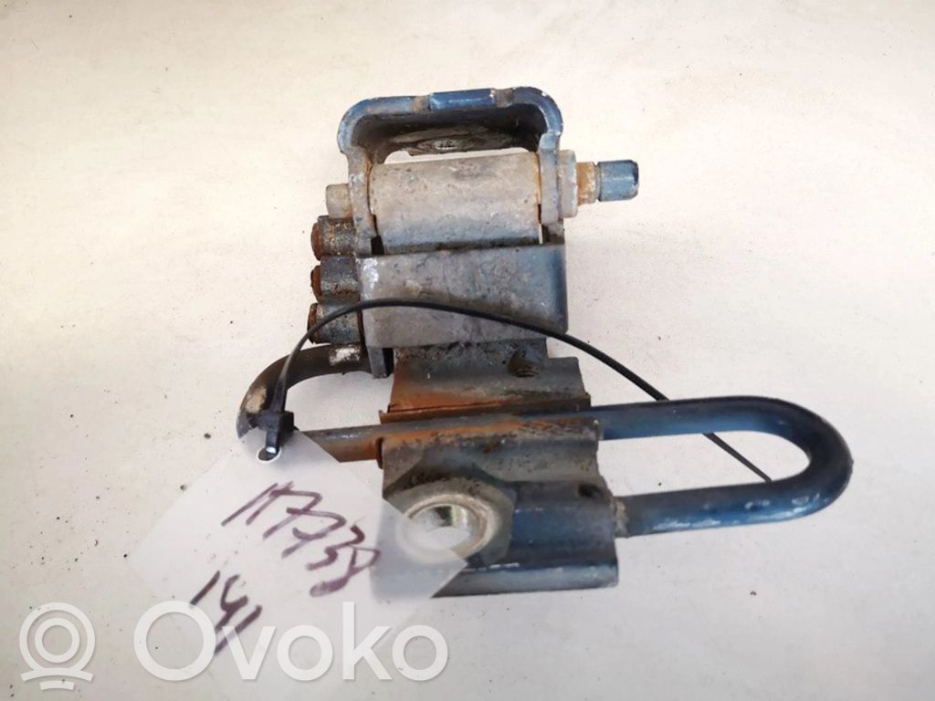 Volkswagen Golf IV Etuoven yläsarana