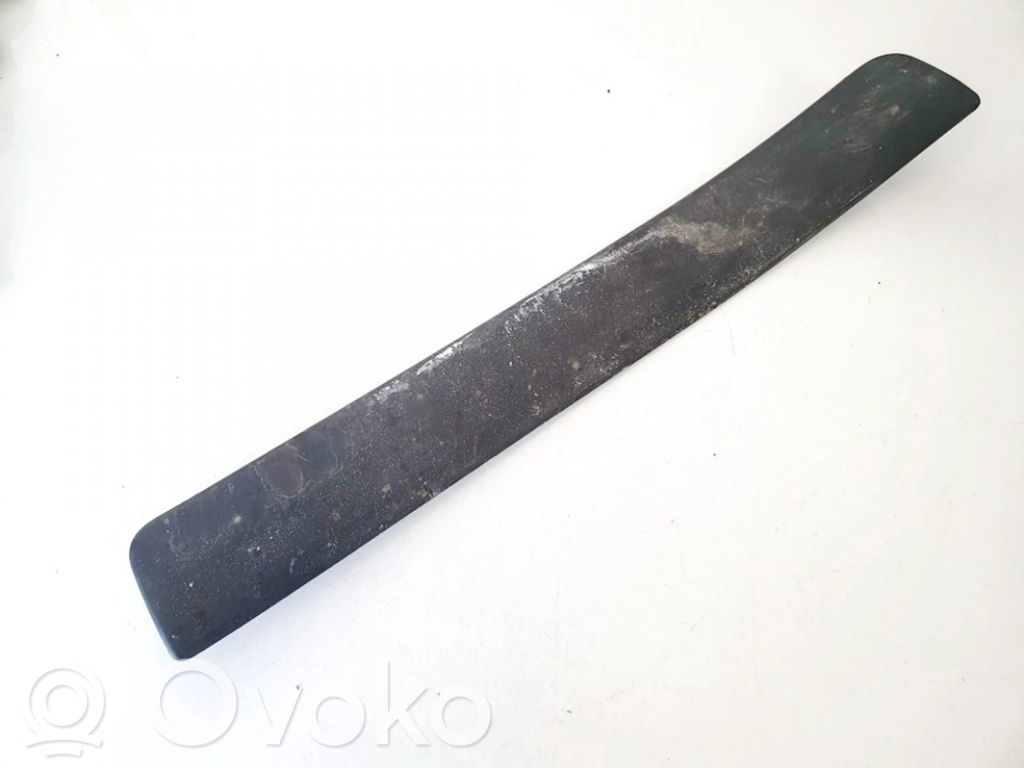 Toyota Corolla Verso E121 Capac prag spate