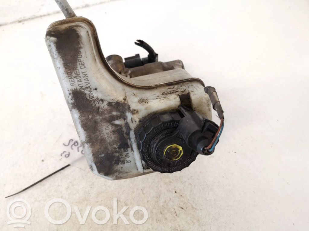 Volkswagen PASSAT B6 Jarrunestesäiliö 