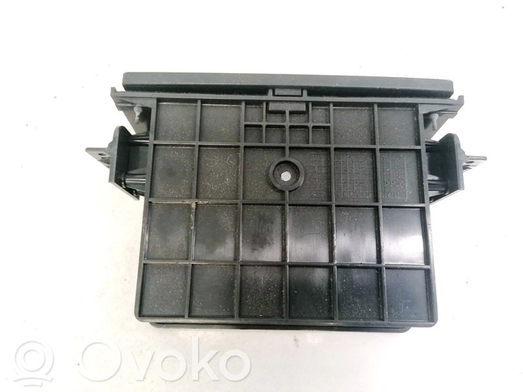 Chevrolet Epica Hansikaslokero 