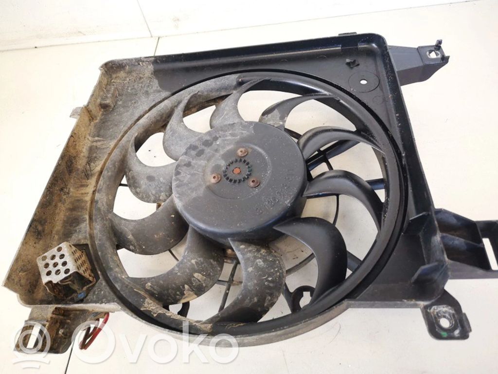 Opel Zafira B Convogliatore ventilatore raffreddamento del radiatore