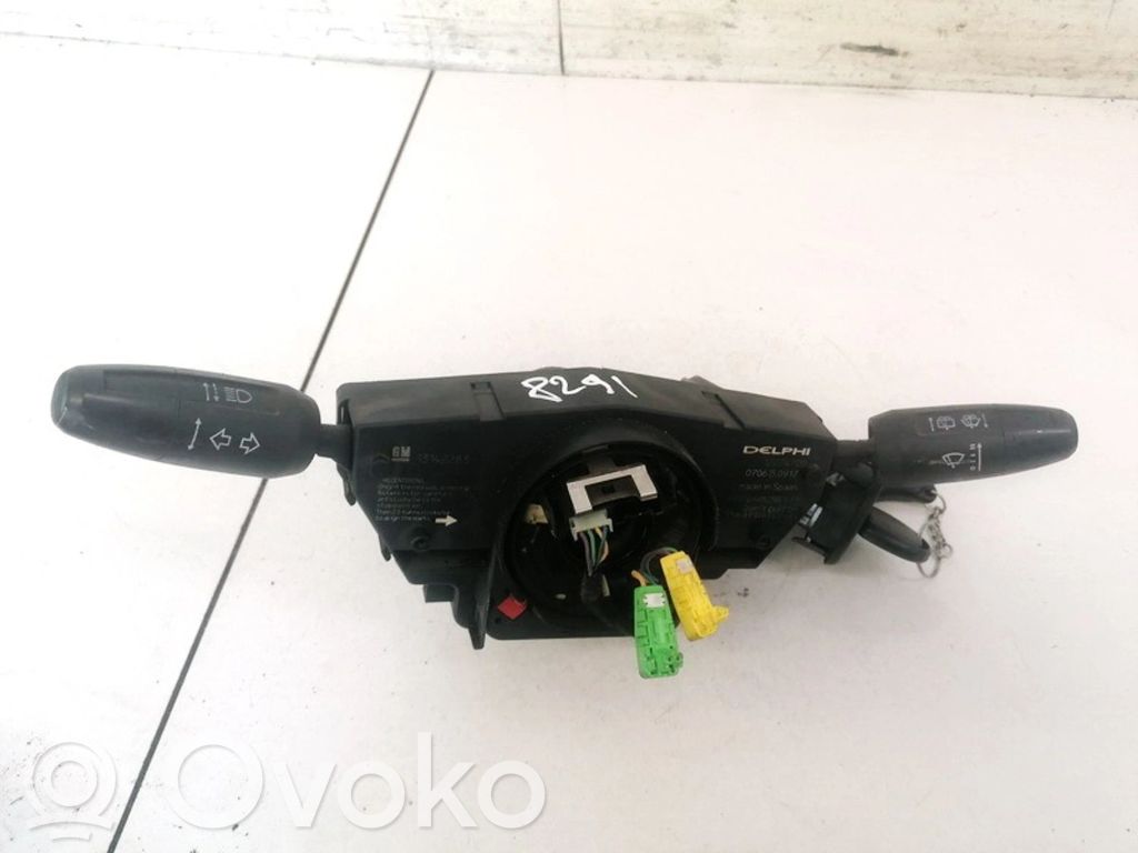 Opel Corsa D Manetka / Przełącznik kierunkowskazów wycieraczek