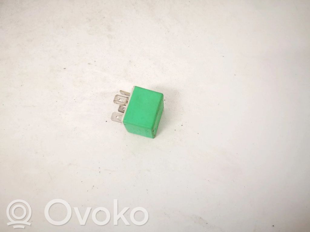 Otros relés   12V25A03601,12V25A03601