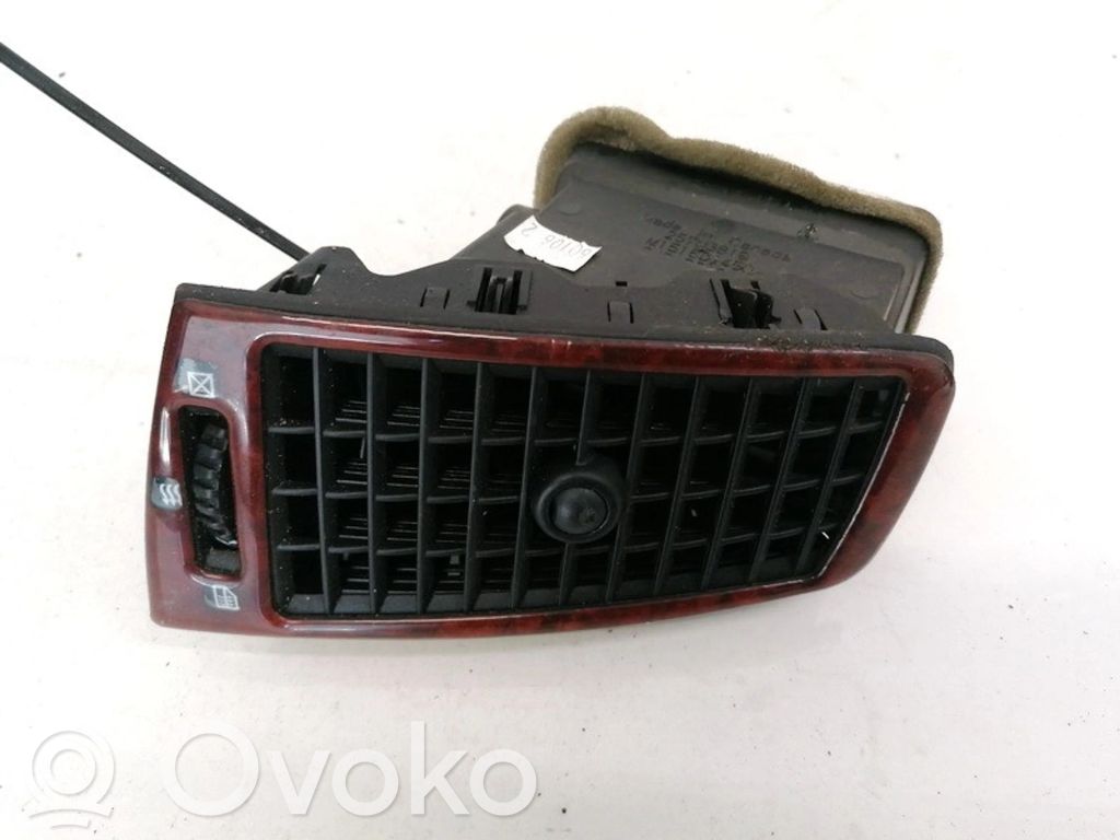 Cadillac CTS Rejilla de ventilación central del panel