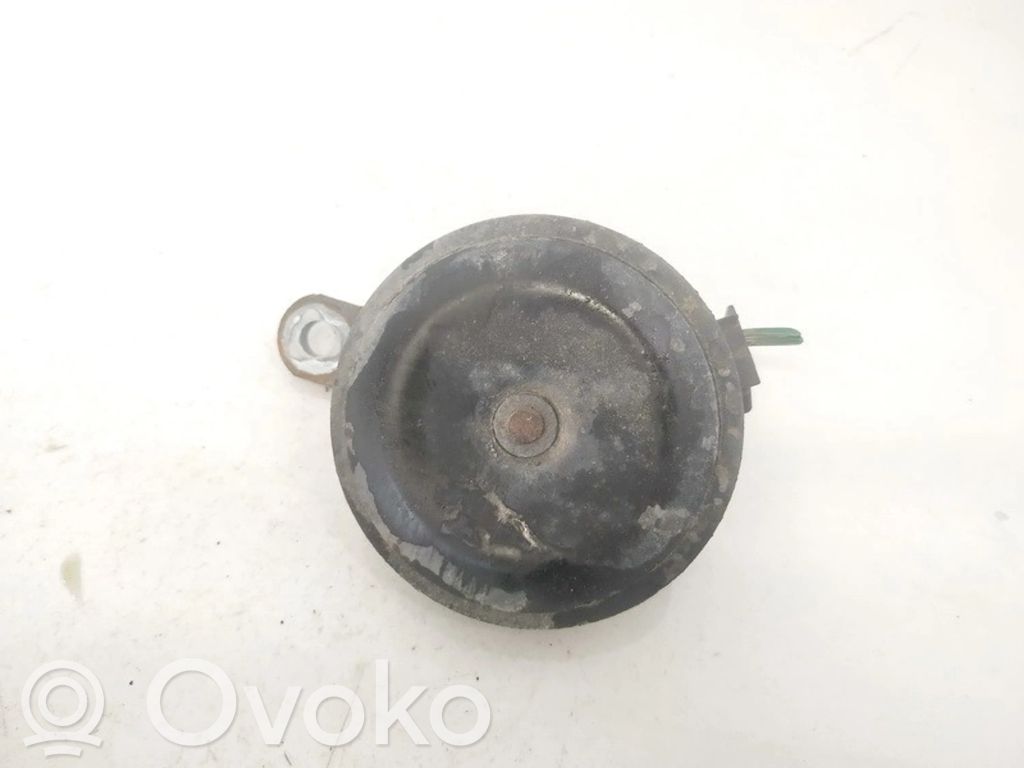 Toyota Avensis T250 Claxon