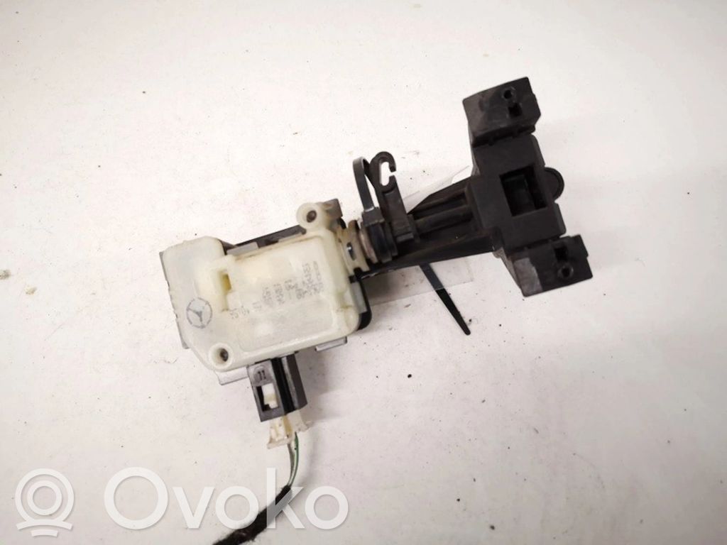 Mercedes-Benz ML W164 Motor de bloqueo de puertas