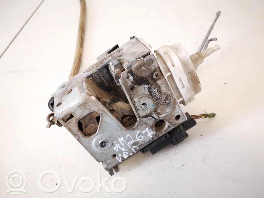 Audi A4 S4 B5 8D Încuietoare ușă față 