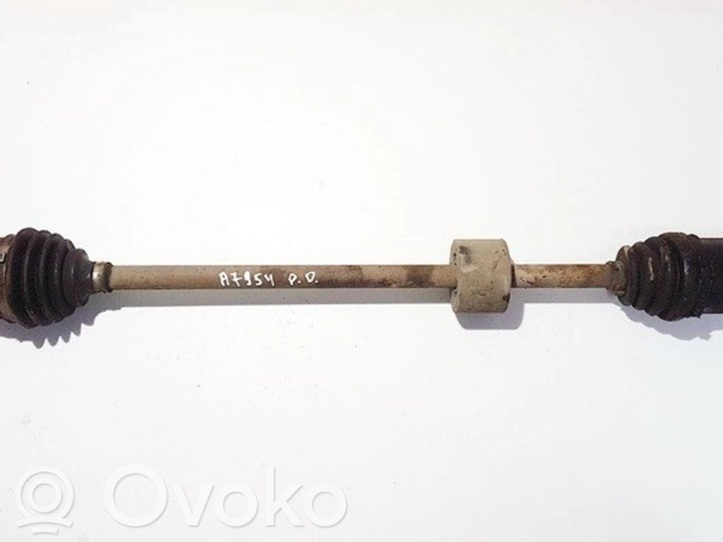 Fiat Punto (188) Półoś przednia 