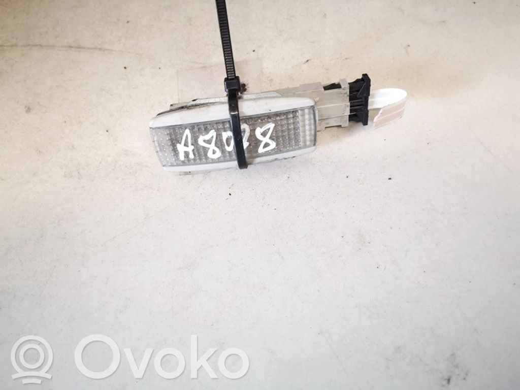 Volkswagen Touran I Inne oświetlenie wnętrza kabiny 