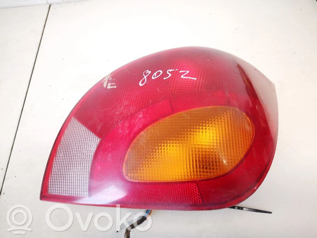 Mazda 121 SM Galinis žibintas kėbule 