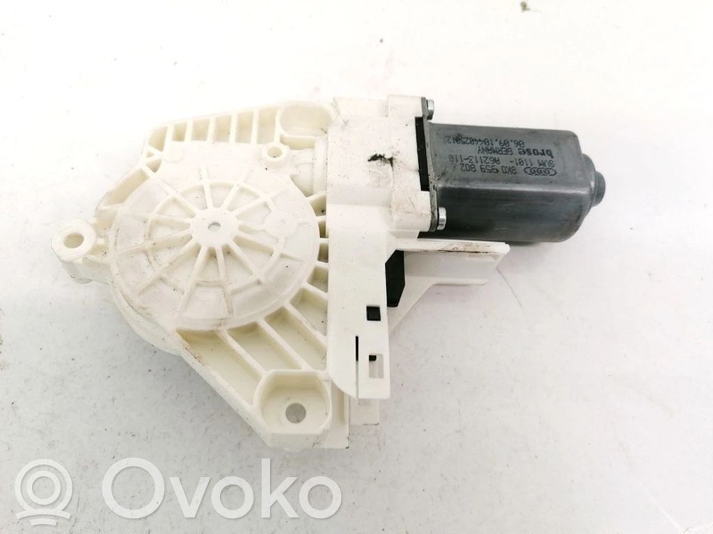 Audi A1 Moteur de lève-vitre de porte avant 