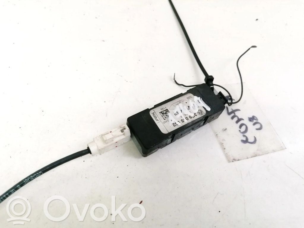 Volkswagen PASSAT B6 Centralina antenna 