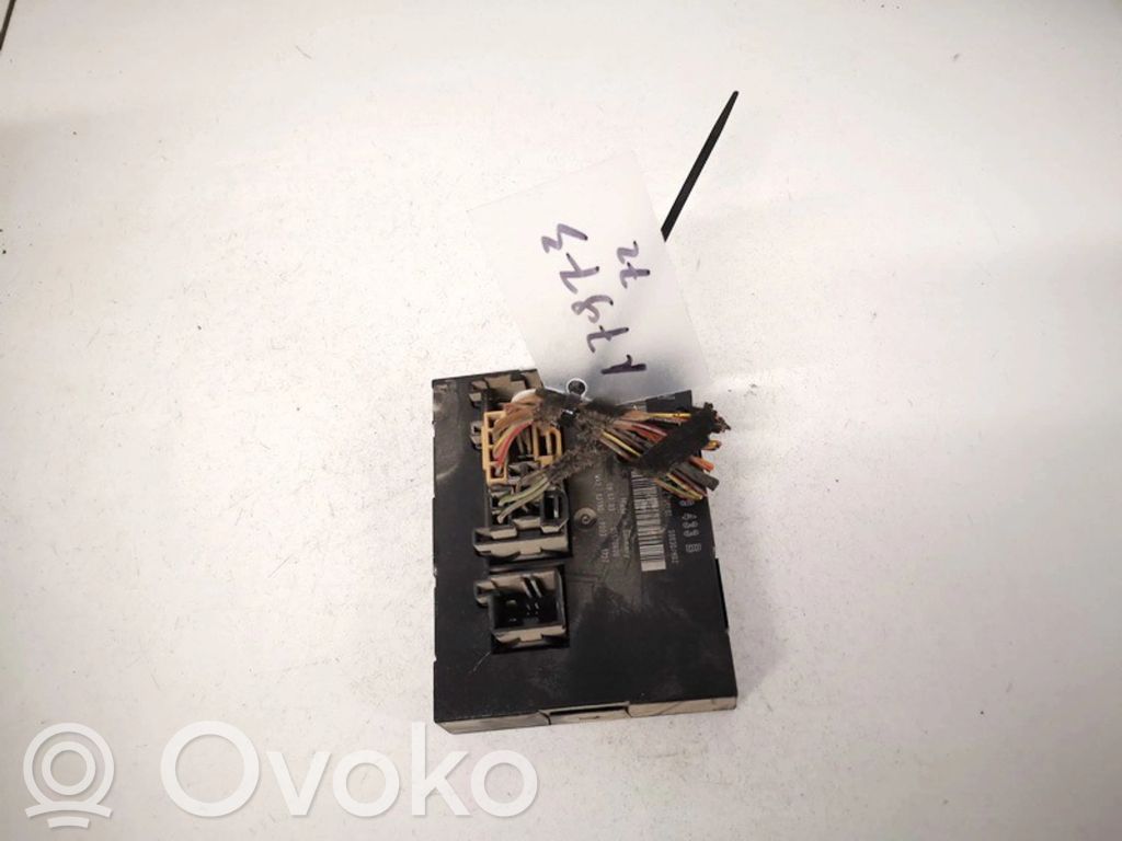 Mukavuusmoduuli   8P0959433B,8P0959433B