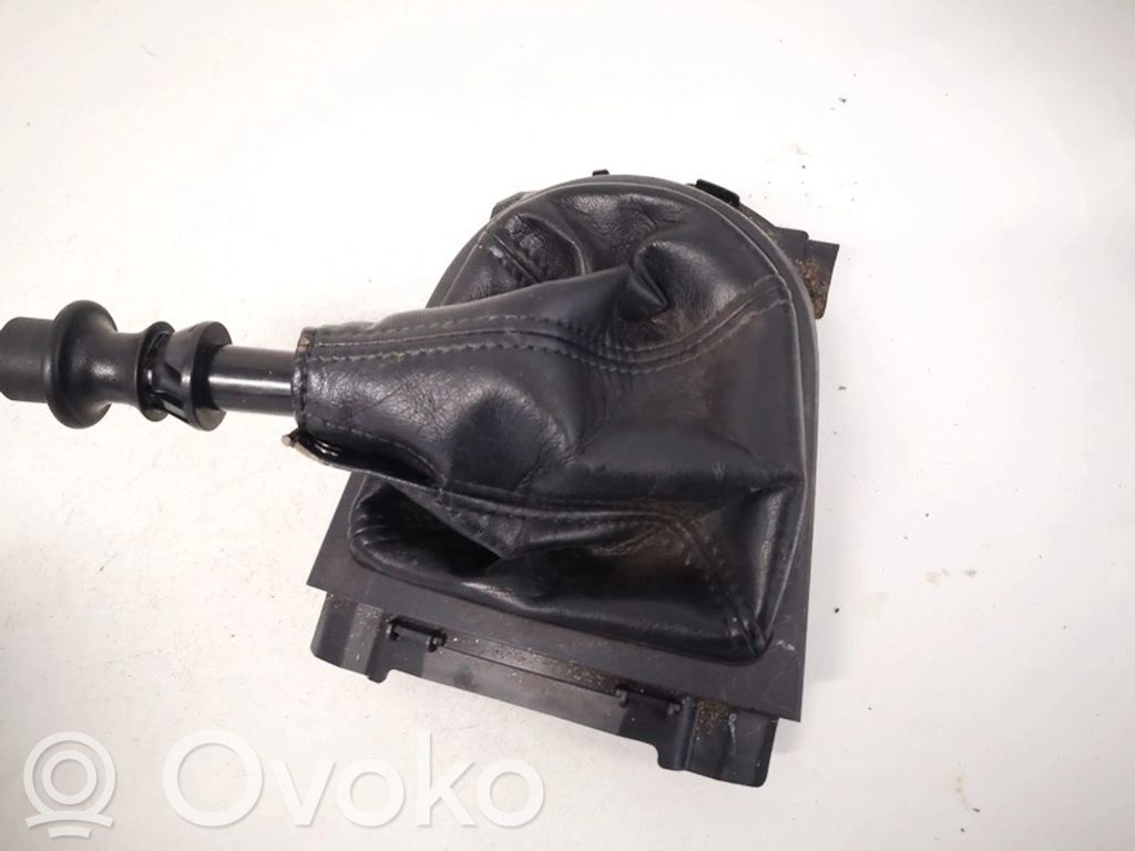 Contour de levier de vitesses   8015A009ZZ,8015A009ZZ