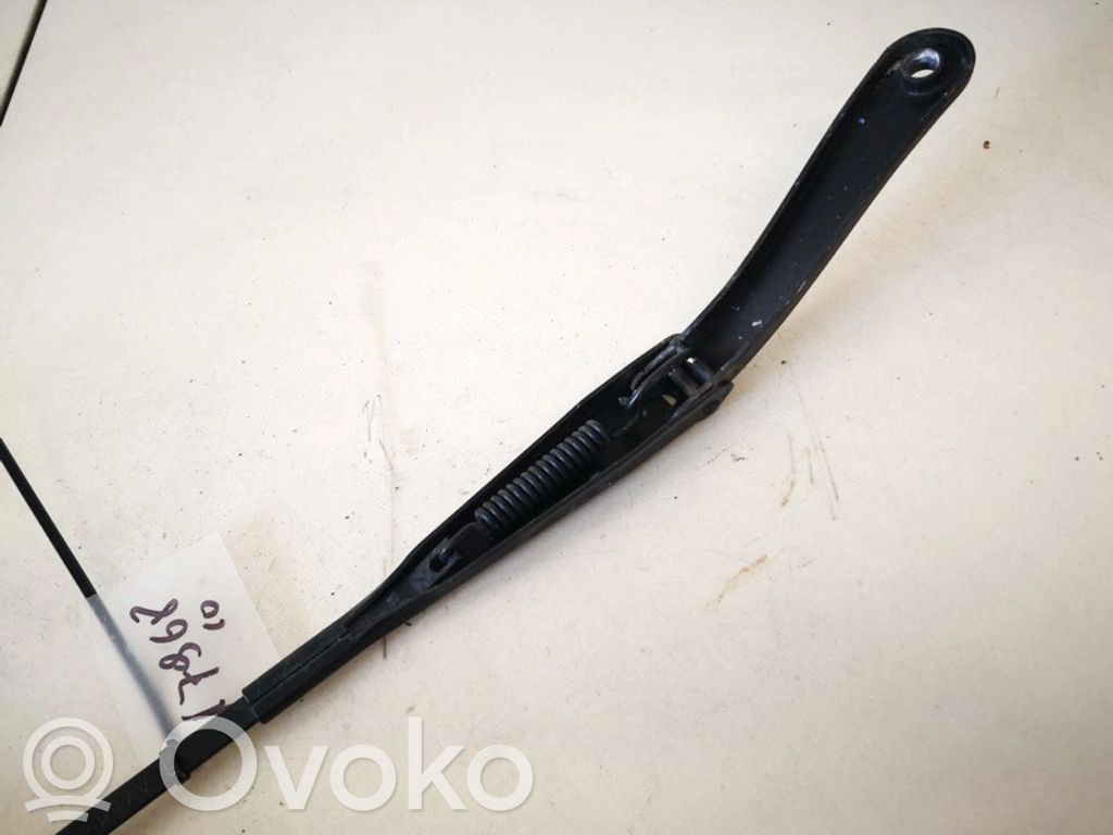 Volkswagen Jetta V Wischerarm vorne 