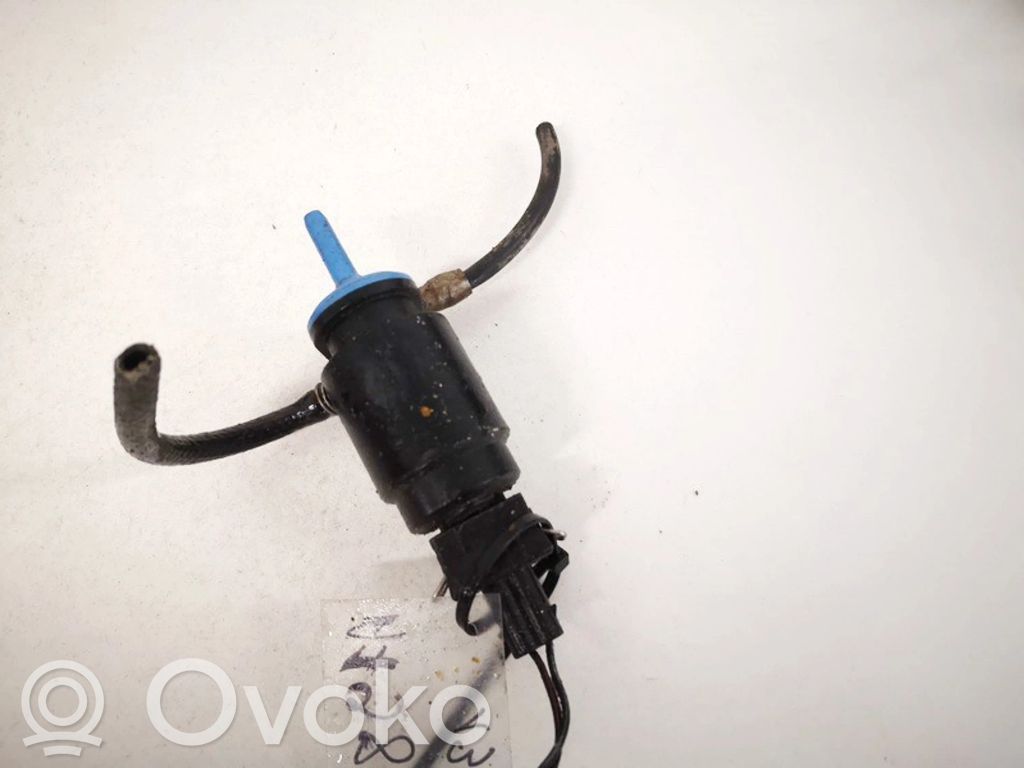 Opel Vectra B Pompa spryskiwacza szyby przedniej / czołowej 