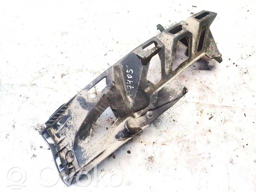 Renault Megane II Staffa di rinforzo montaggio del paraurti posteriore