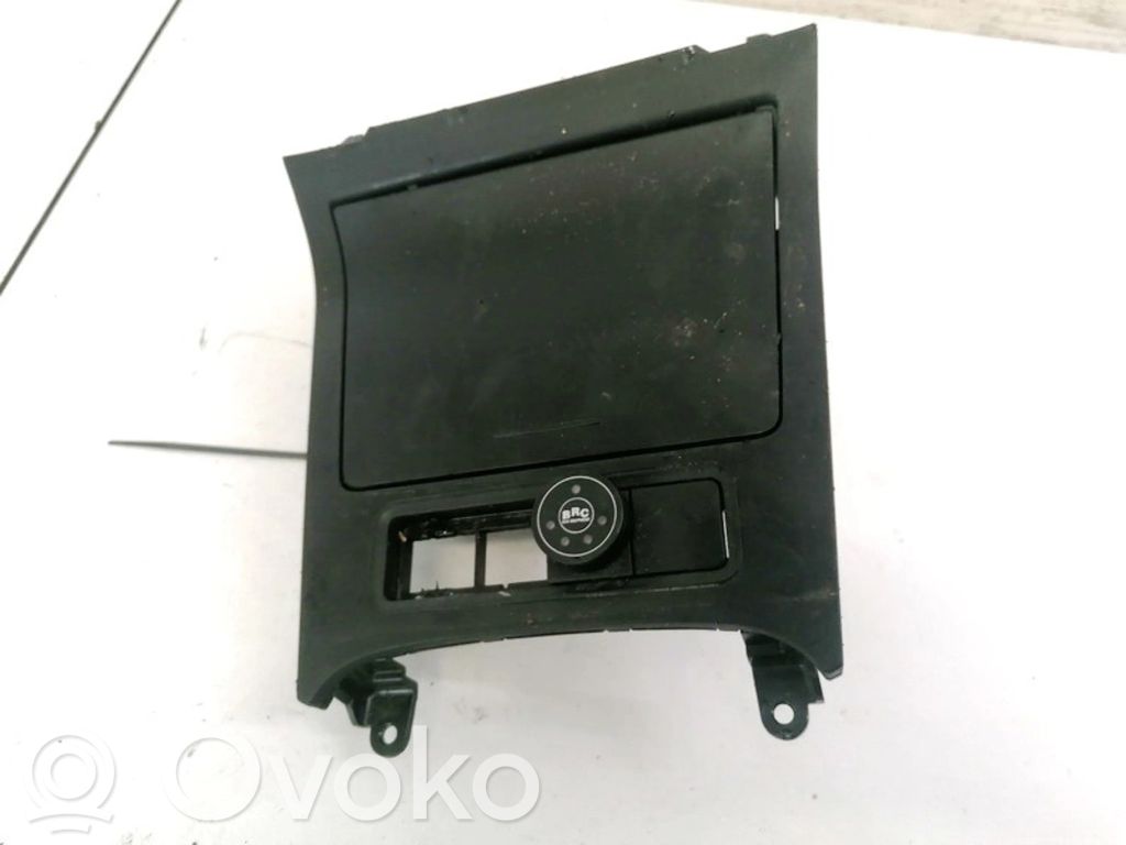 Cendrier   1K0863082F,1K0857961,1K0857961,1K0863082F
