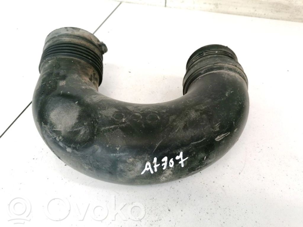 Volkswagen Touran I Conductă/furtun admisie aer 