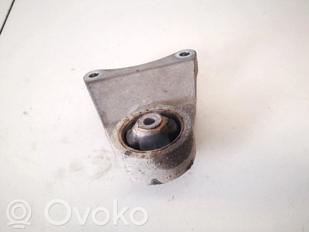 Toyota RAV 4 (XA30) Engine mount bracket 