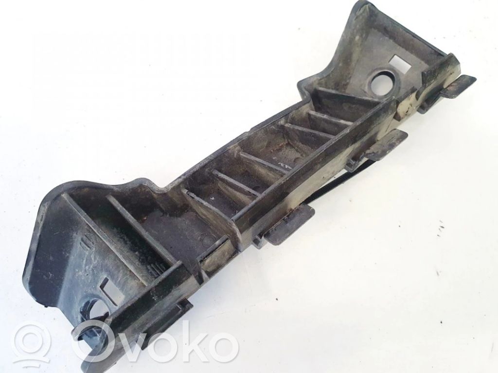 KIA Ceed Soporte de montaje del parachoques trasero 
