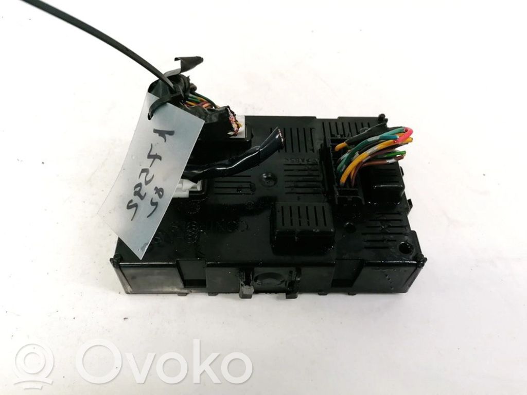 Nissan Note (E11) Comfort/convenience module 