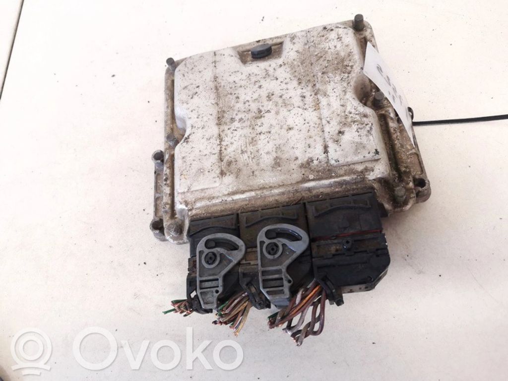 Unidad de control/módulo del motor   8200163528,8200095416,0281011101,8200095416,8200163528