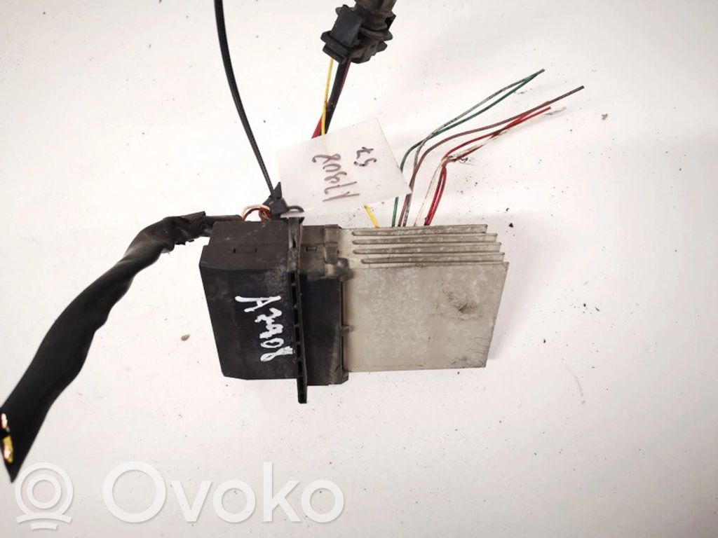 Peugeot 607 Rezystor / Opornik dmuchawy nawiewu 