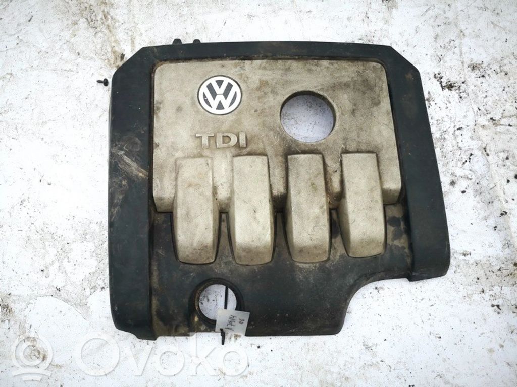 Volkswagen PASSAT B6 Capac protecție motor
