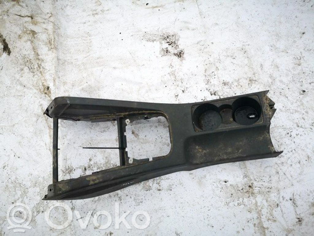 Volkswagen Golf V Portavasos 