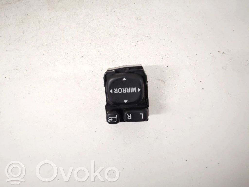Toyota Avensis T250 Przycisk regulacji lusterek bocznych 