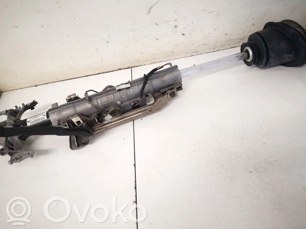 BMW 1 E81 E87 Ohjauspyörän akseli 