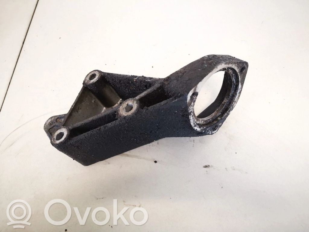 Opel Vectra C Engine mounting bracket 