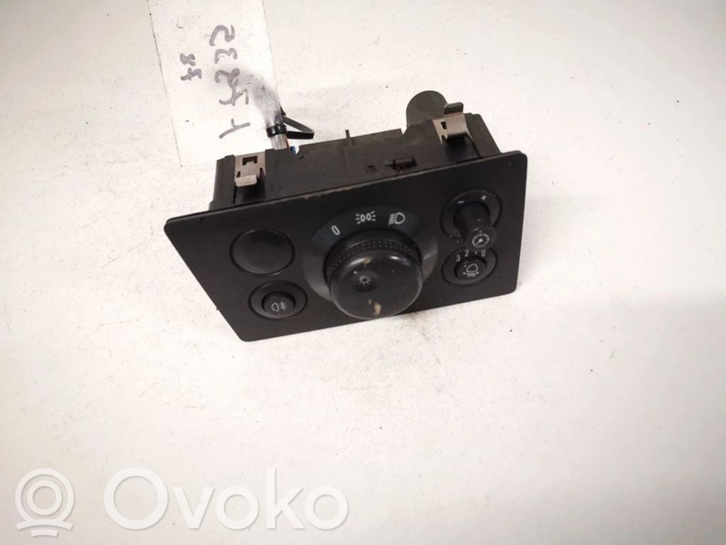 Opel Zafira B Interruptor de luz 